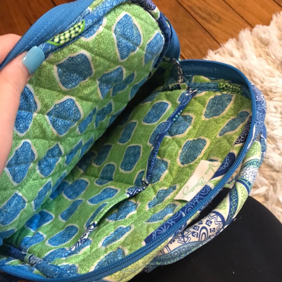 Vera Bradley backpack - Picture 3 of 4